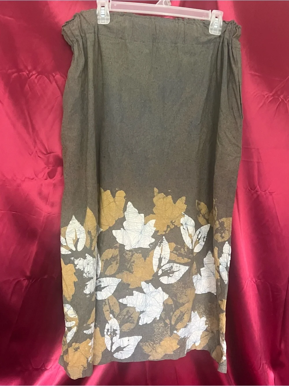 Women’s Olive Green Leaf-Print Skirt